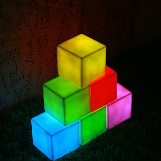 Cool Cosmic Cubes Light